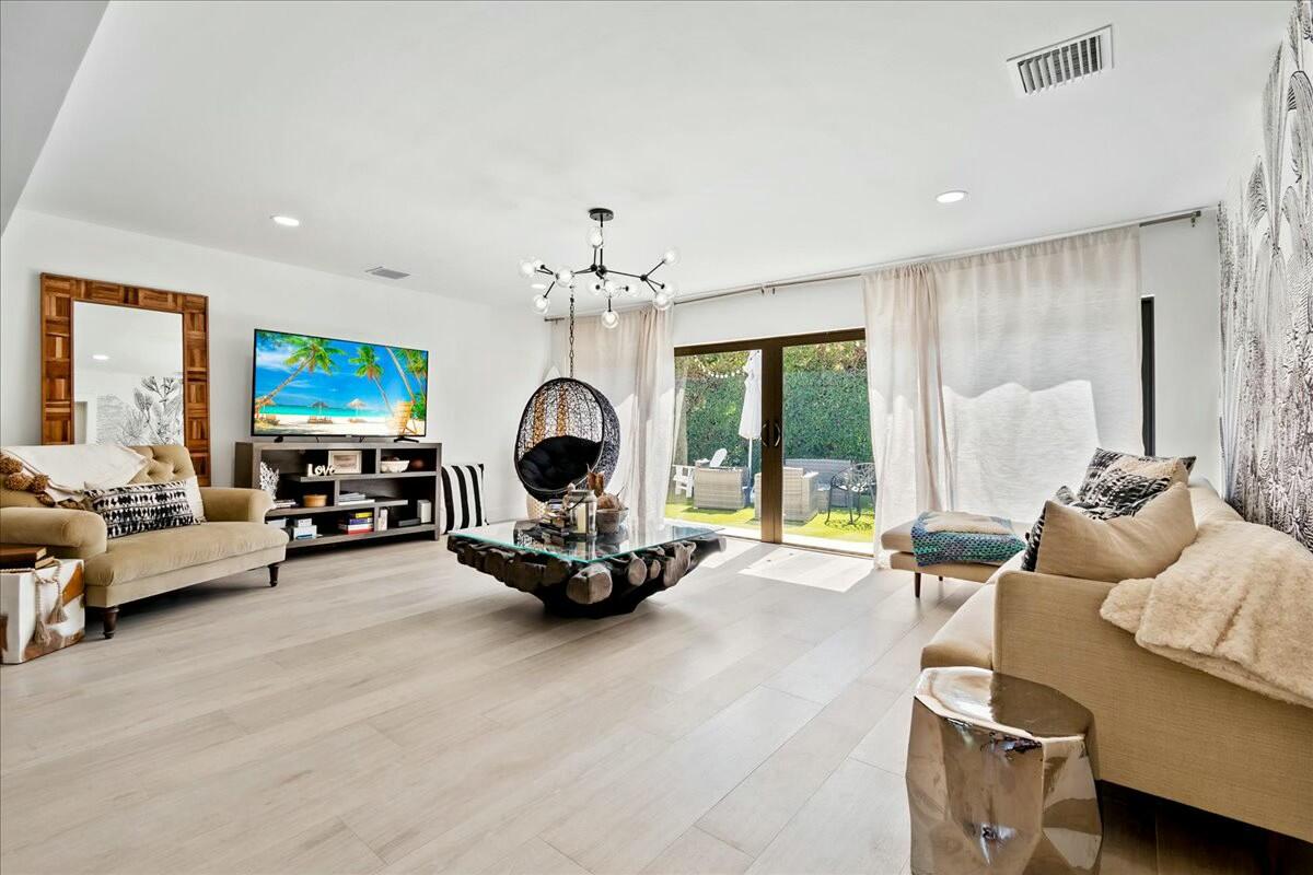 27 Ocean, Jupiter FL 33469