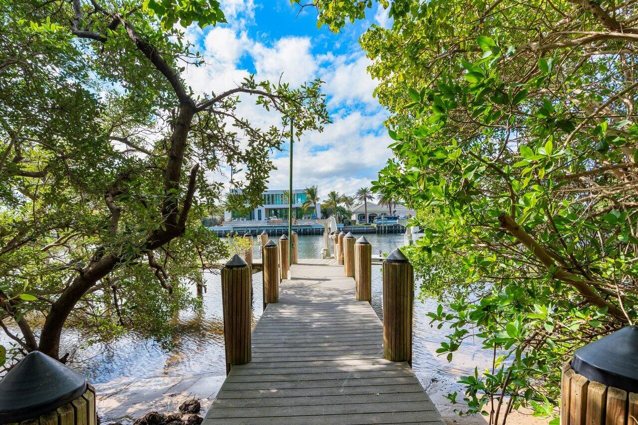 1370 S Ocean, Manalapan FL 33462