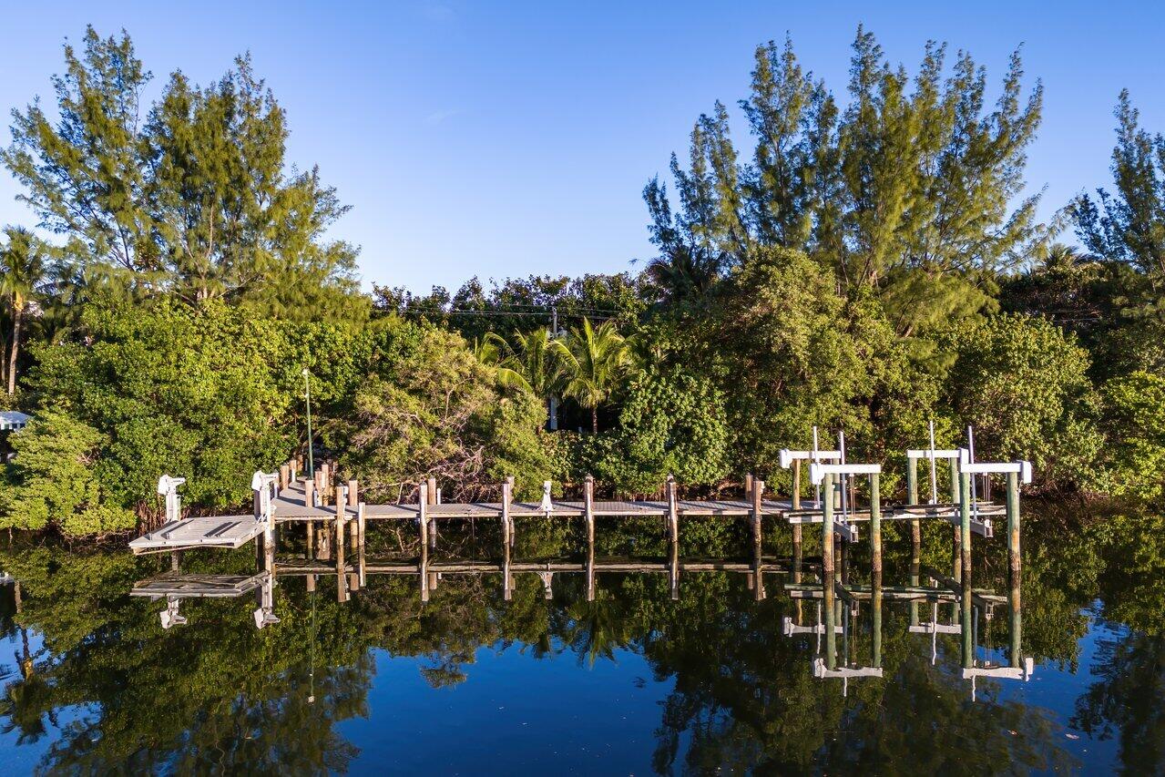 1370 S Ocean, Manalapan FL 33462