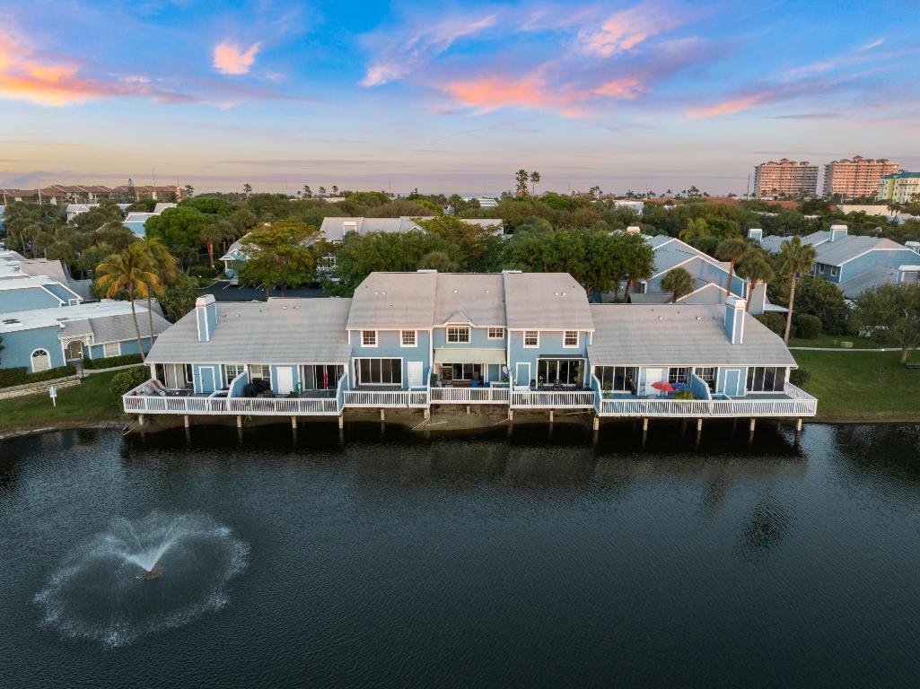 210 Ocean Dunes, Jupiter FL 33477