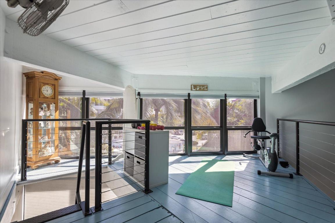 3020 NE 49th #2, Fort Lauderdale FL 33308