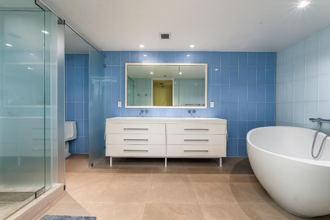 400 Alton #1808, Miami Beach FL 33139