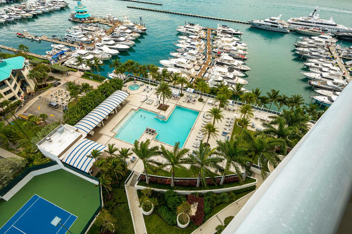 400 Alton #1808, Miami Beach FL 33139