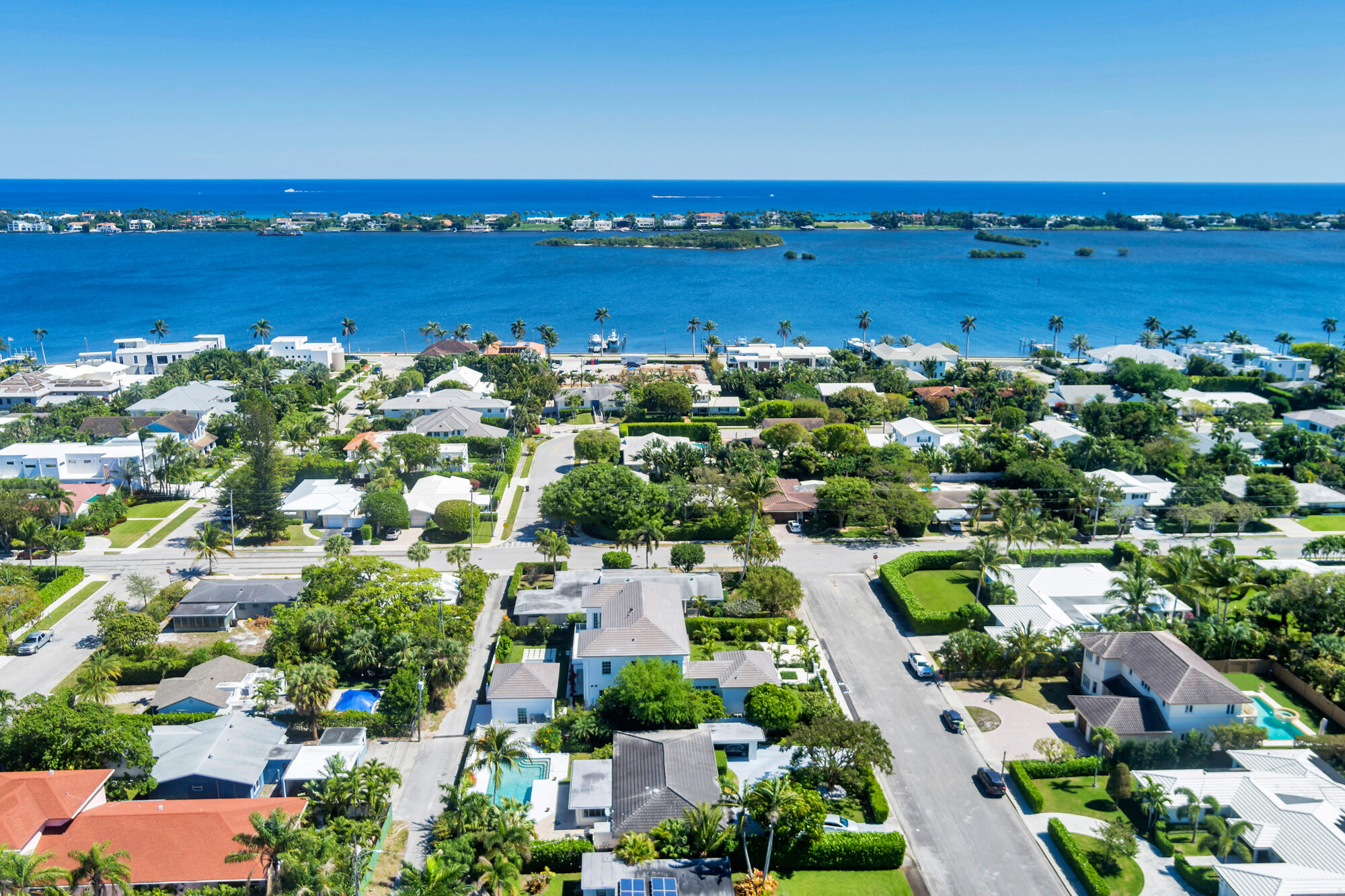 205 Gray, West Palm Beach FL 33405
