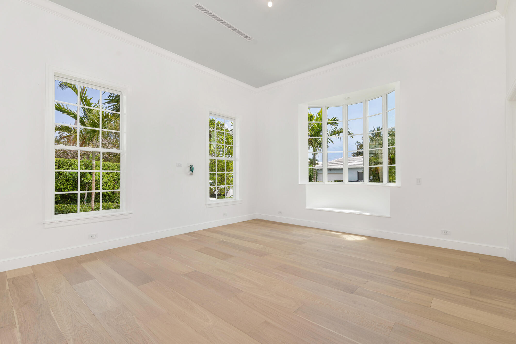 205 Gray, West Palm Beach FL 33405