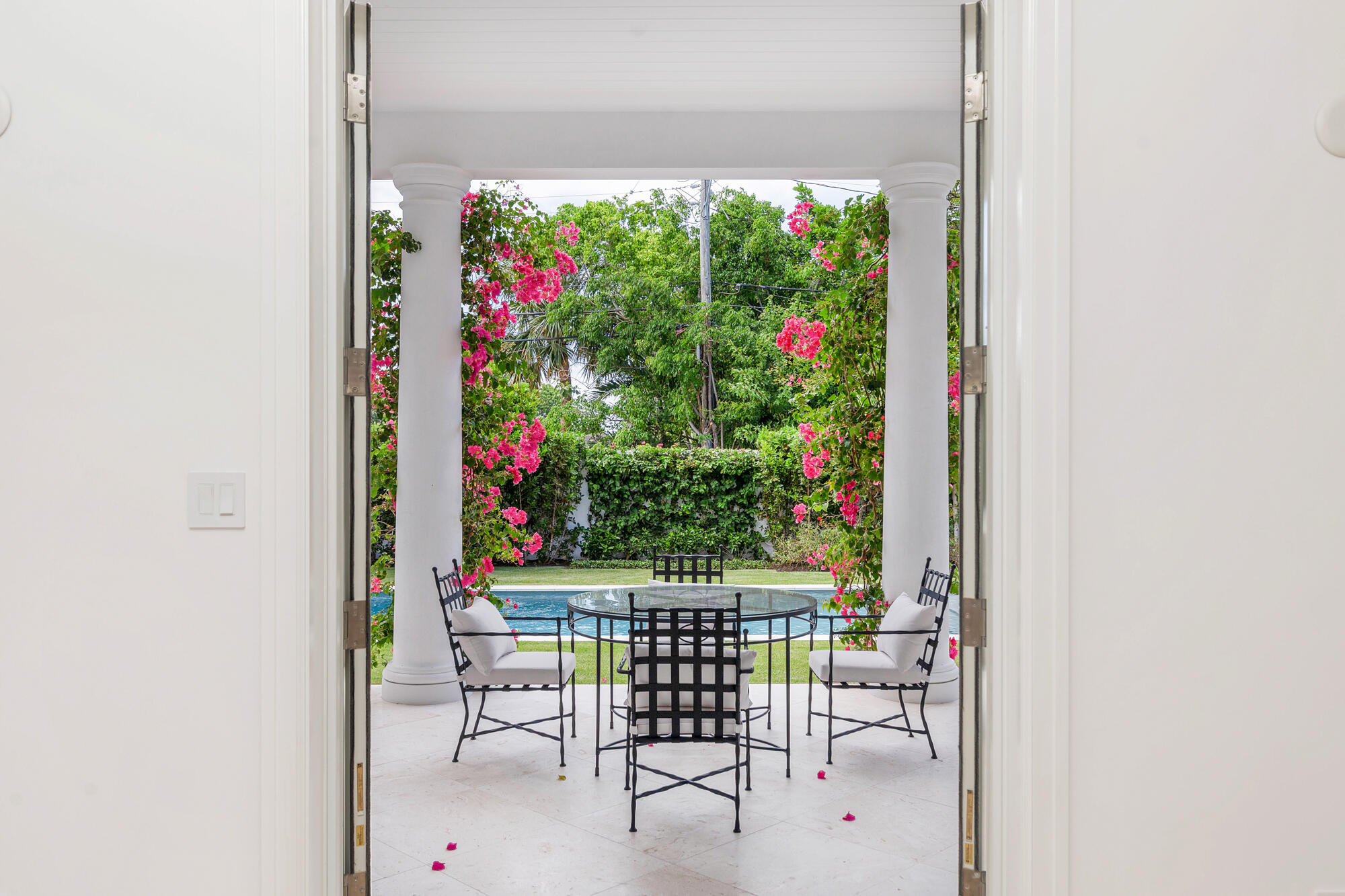 205 Gray, West Palm Beach FL 33405