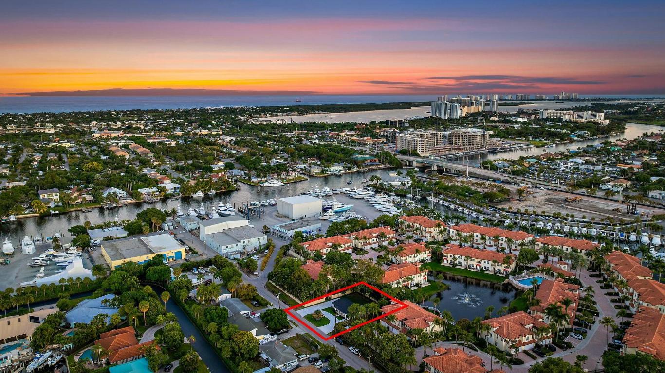 2312 Idlewild, Palm Beach Gardens FL 33410