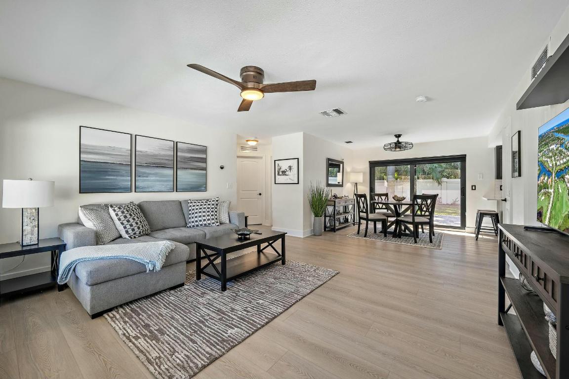 2312 Idlewild, Palm Beach Gardens FL 33410