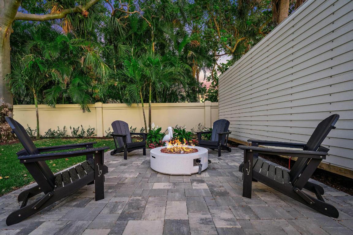 2312 Idlewild, Palm Beach Gardens FL 33410