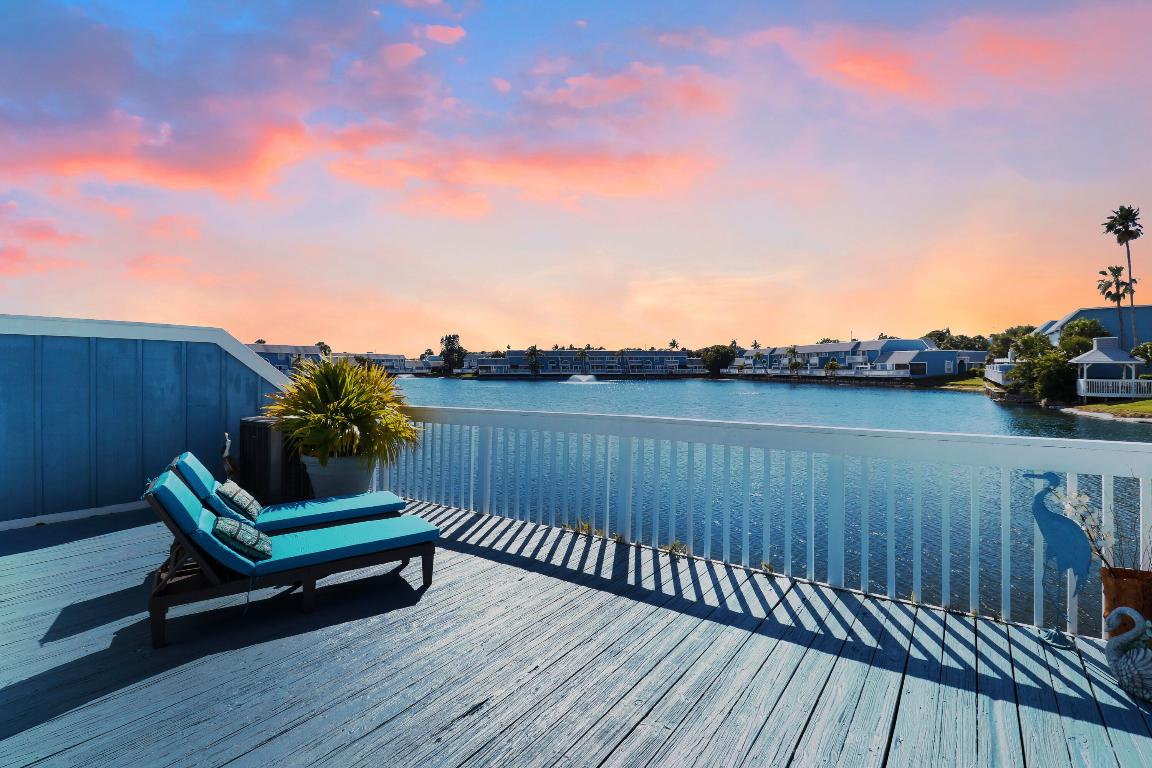 213 Ocean Dunes, Jupiter FL 33477