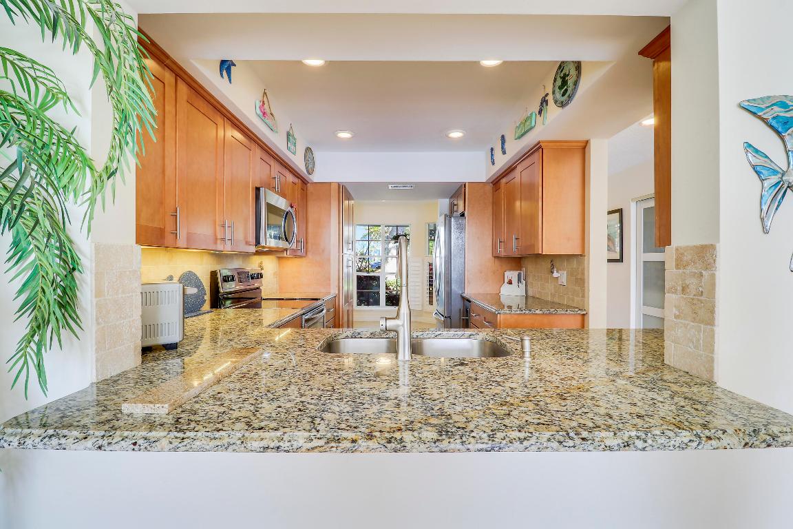213 Ocean Dunes, Jupiter FL 33477