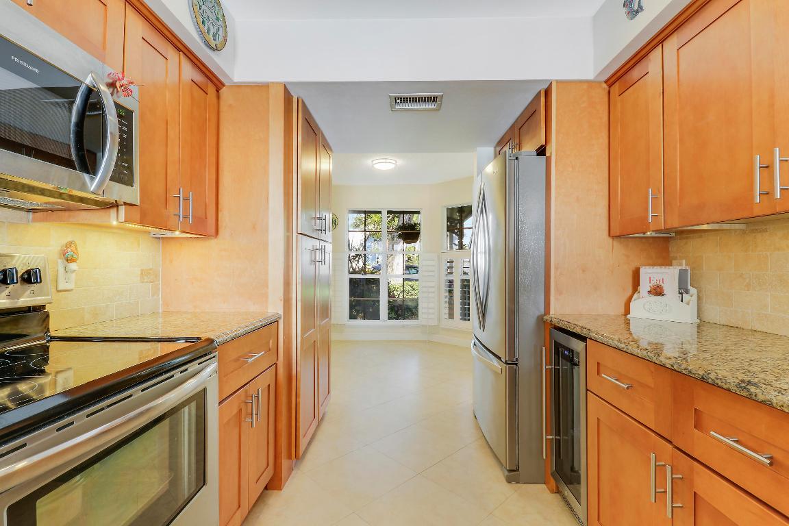 213 Ocean Dunes, Jupiter FL 33477