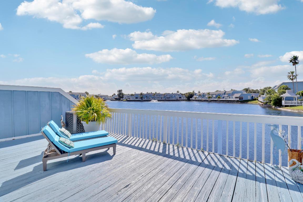 213 Ocean Dunes, Jupiter FL 33477