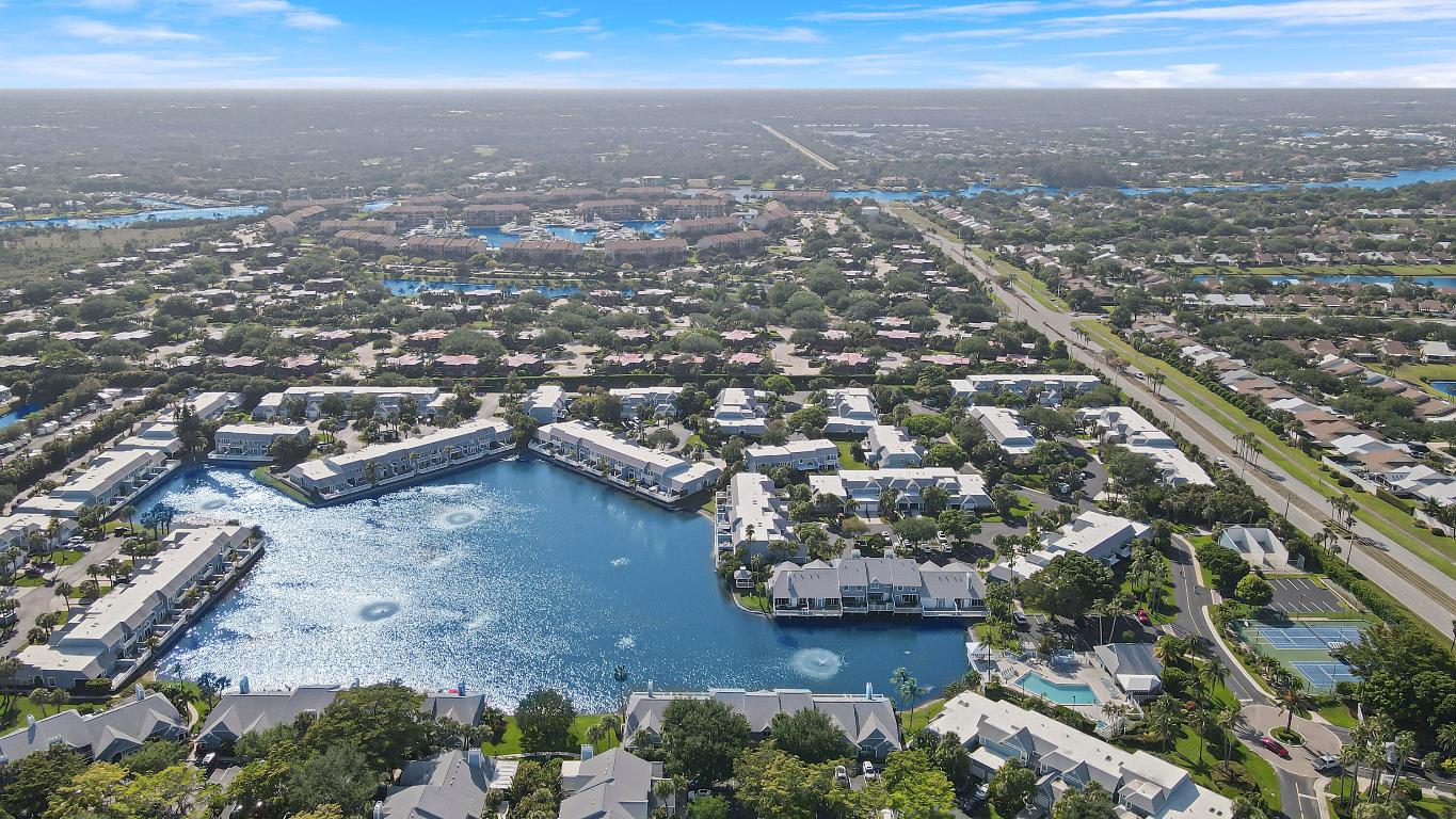 213 Ocean Dunes, Jupiter FL 33477
