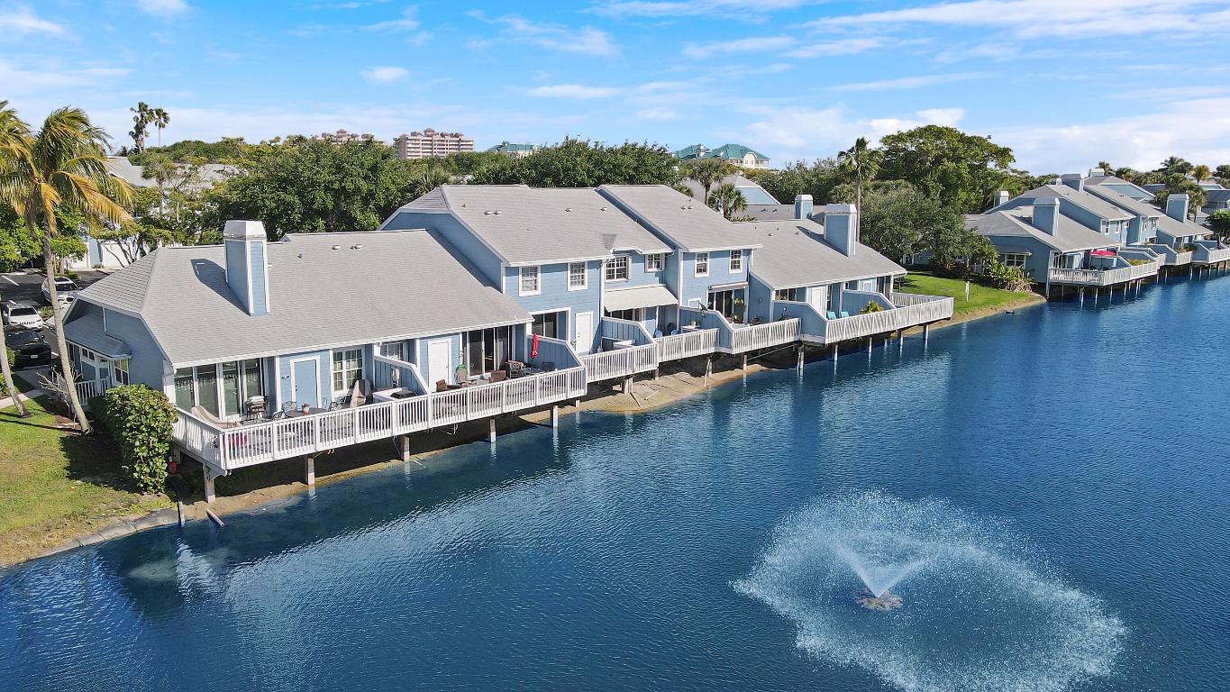 213 Ocean Dunes, Jupiter FL 33477