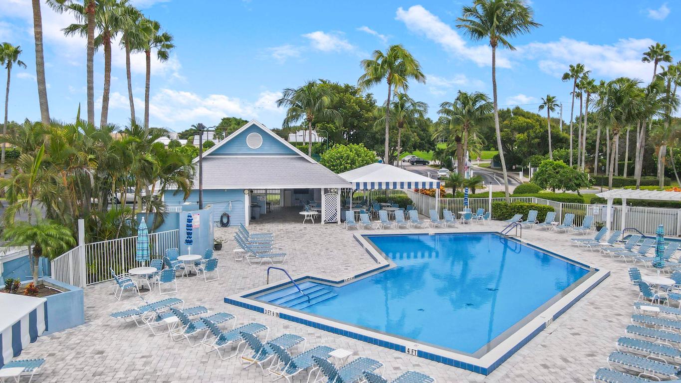 213 Ocean Dunes, Jupiter FL 33477
