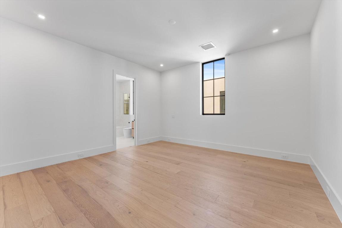 880 NE 3rd, Boca Raton FL 33432