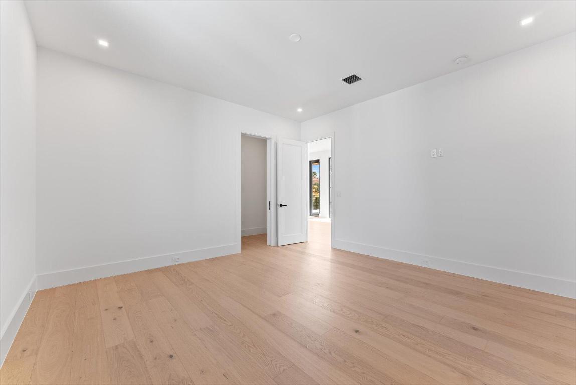 880 NE 3rd, Boca Raton FL 33432