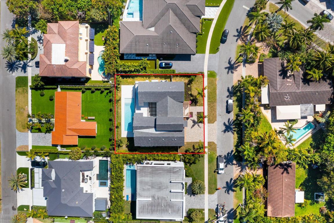 880 NE 3rd, Boca Raton FL 33432