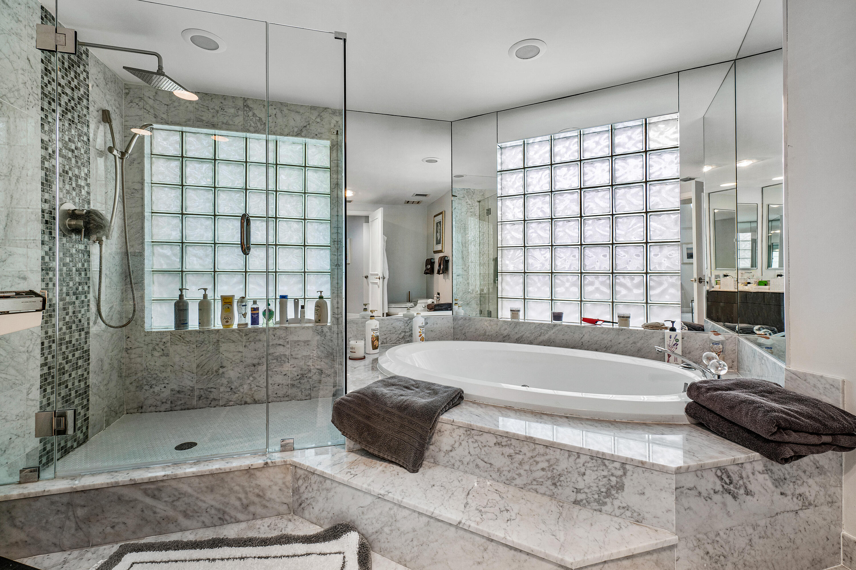 2000 S Ocean #208n, Palm Beach FL 33480