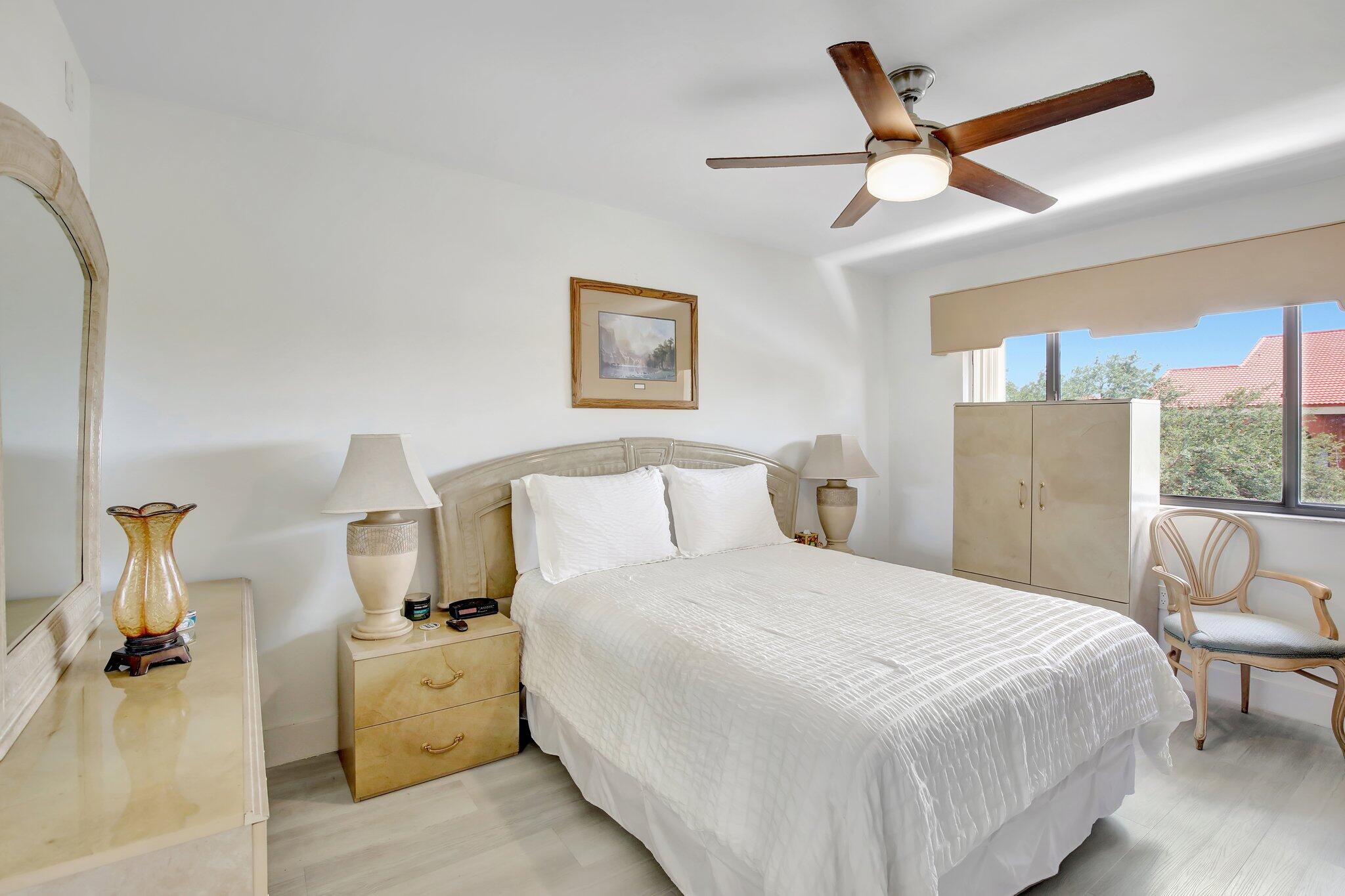 15499 N Miami Lakeway #306-5, Miami Lakes FL 33014