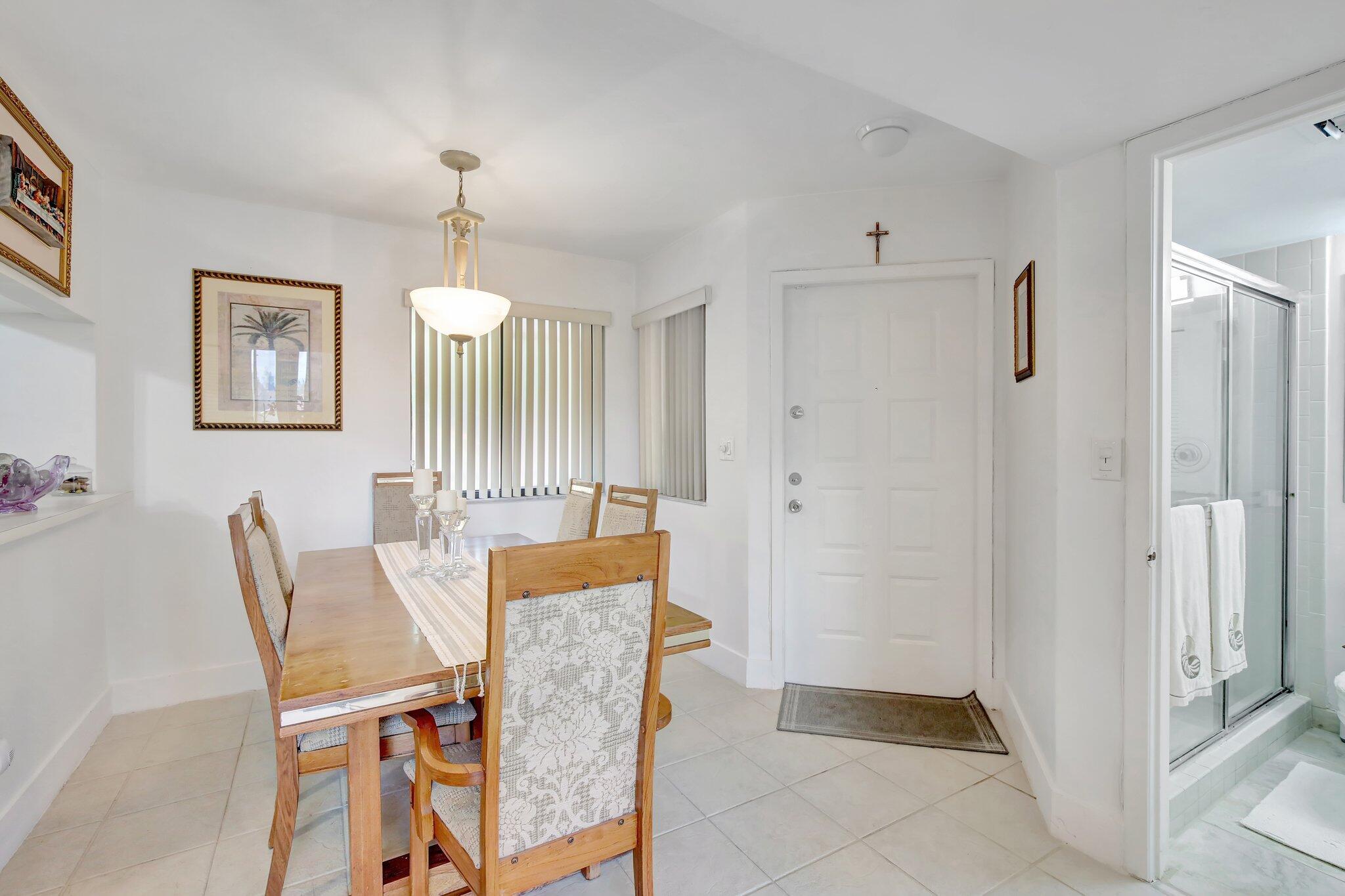 15499 N Miami Lakeway #306-5, Miami Lakes FL 33014