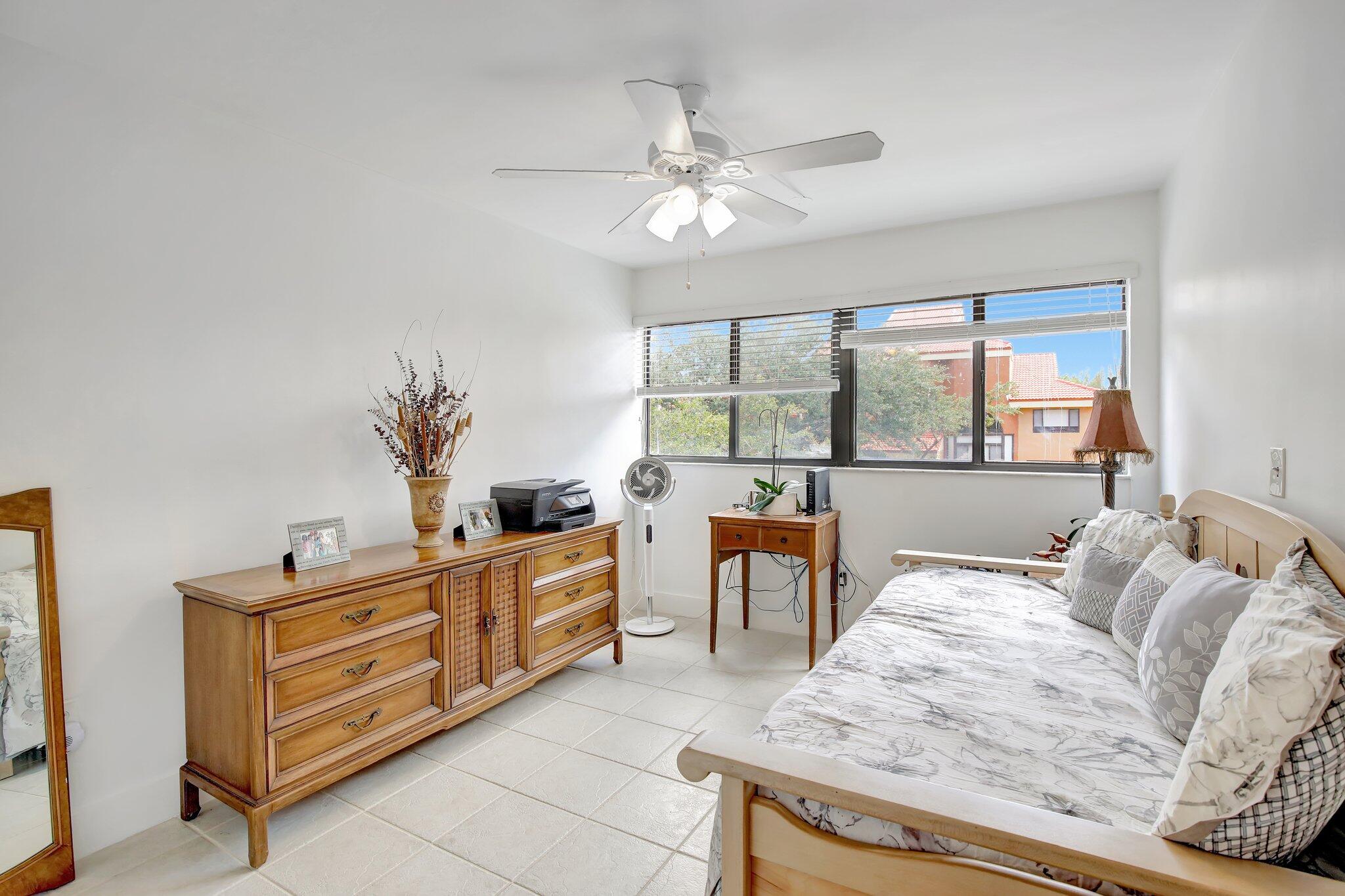 15499 N Miami Lakeway #306-5, Miami Lakes FL 33014