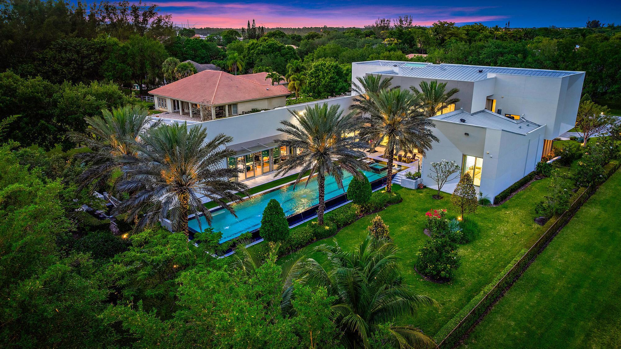 8119 Man O War, Palm Beach Gardens FL 33418