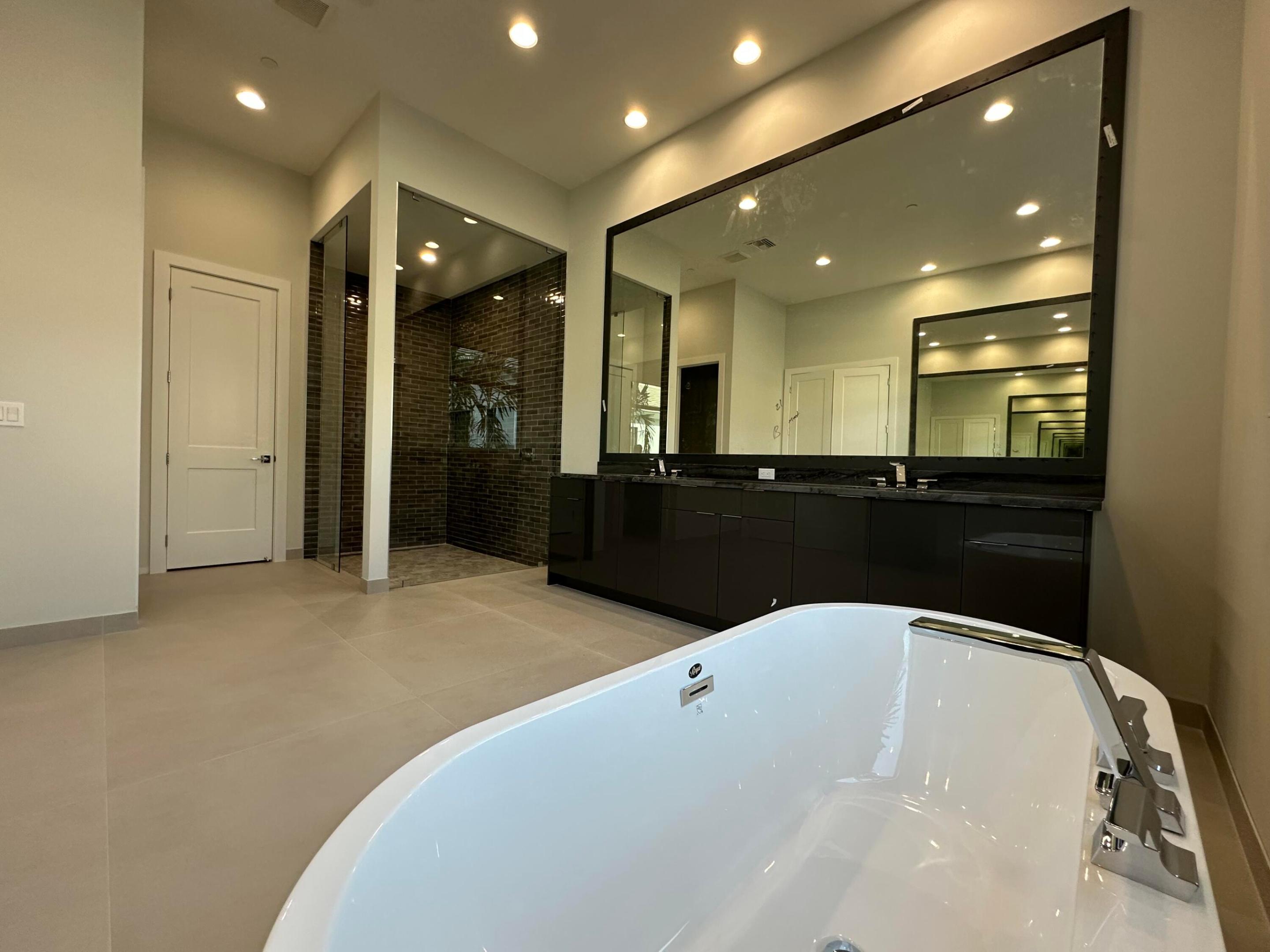 9180 Coral Isles #Lot 21, Palm Beach Gardens FL 33412