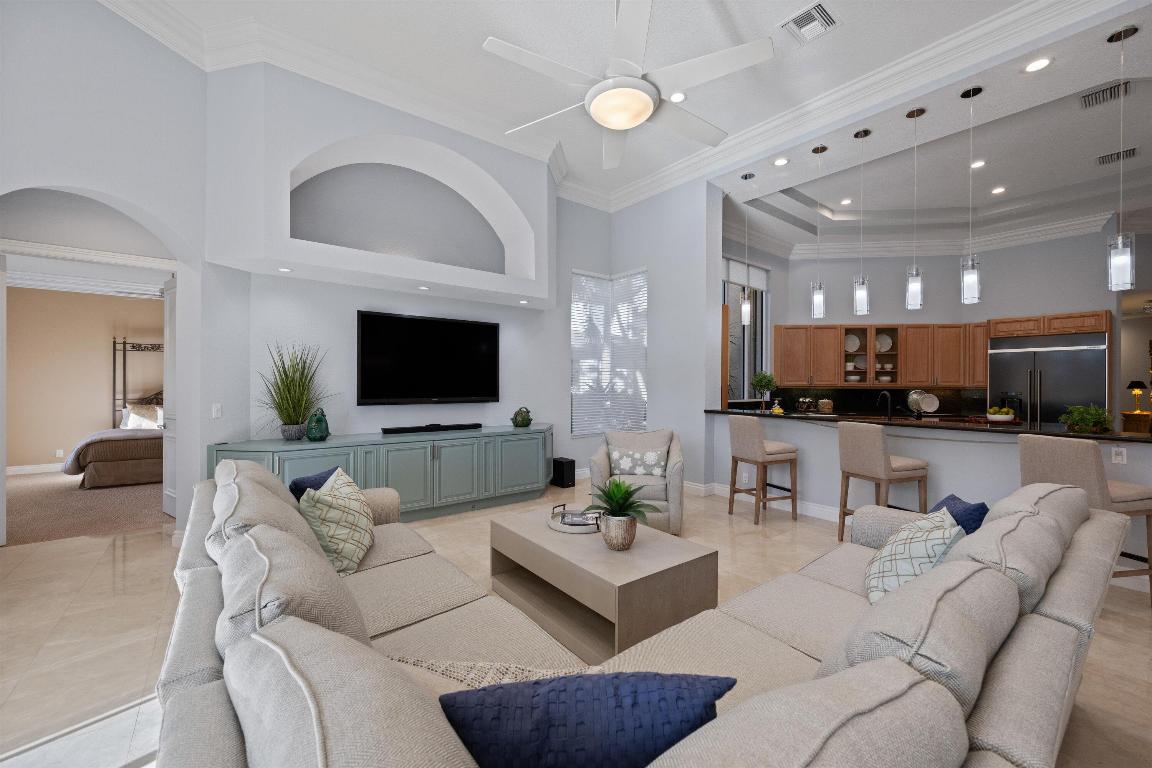 1648 Cypress Row, West Palm Beach FL 33411