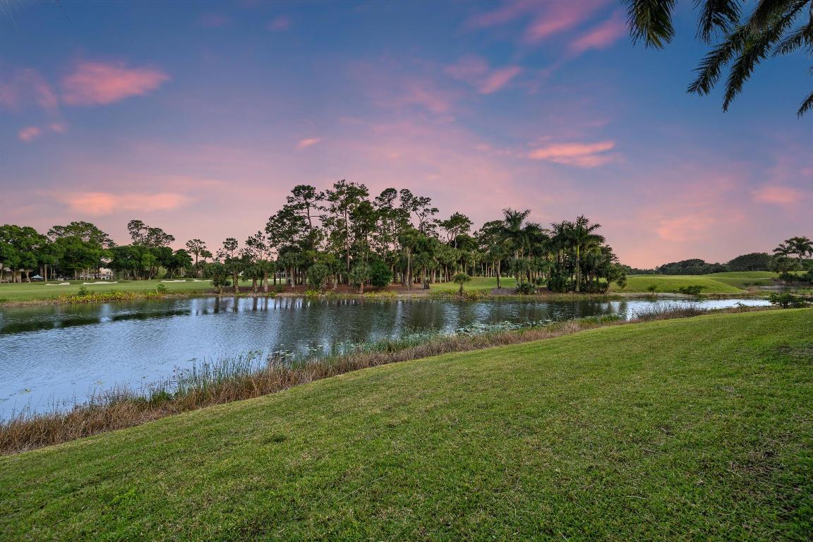 1648 Cypress Row, West Palm Beach FL 33411