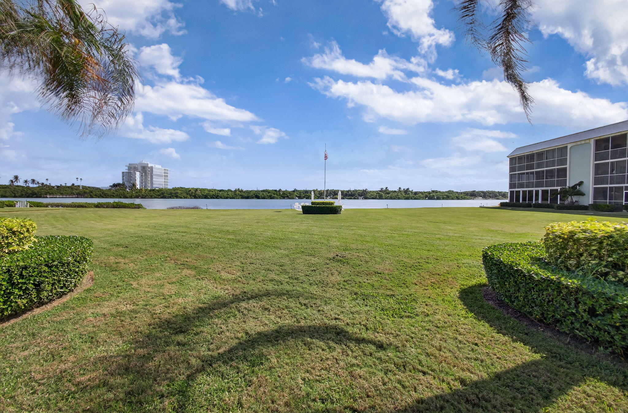 100 Waterway #A304, Tequesta FL 33469