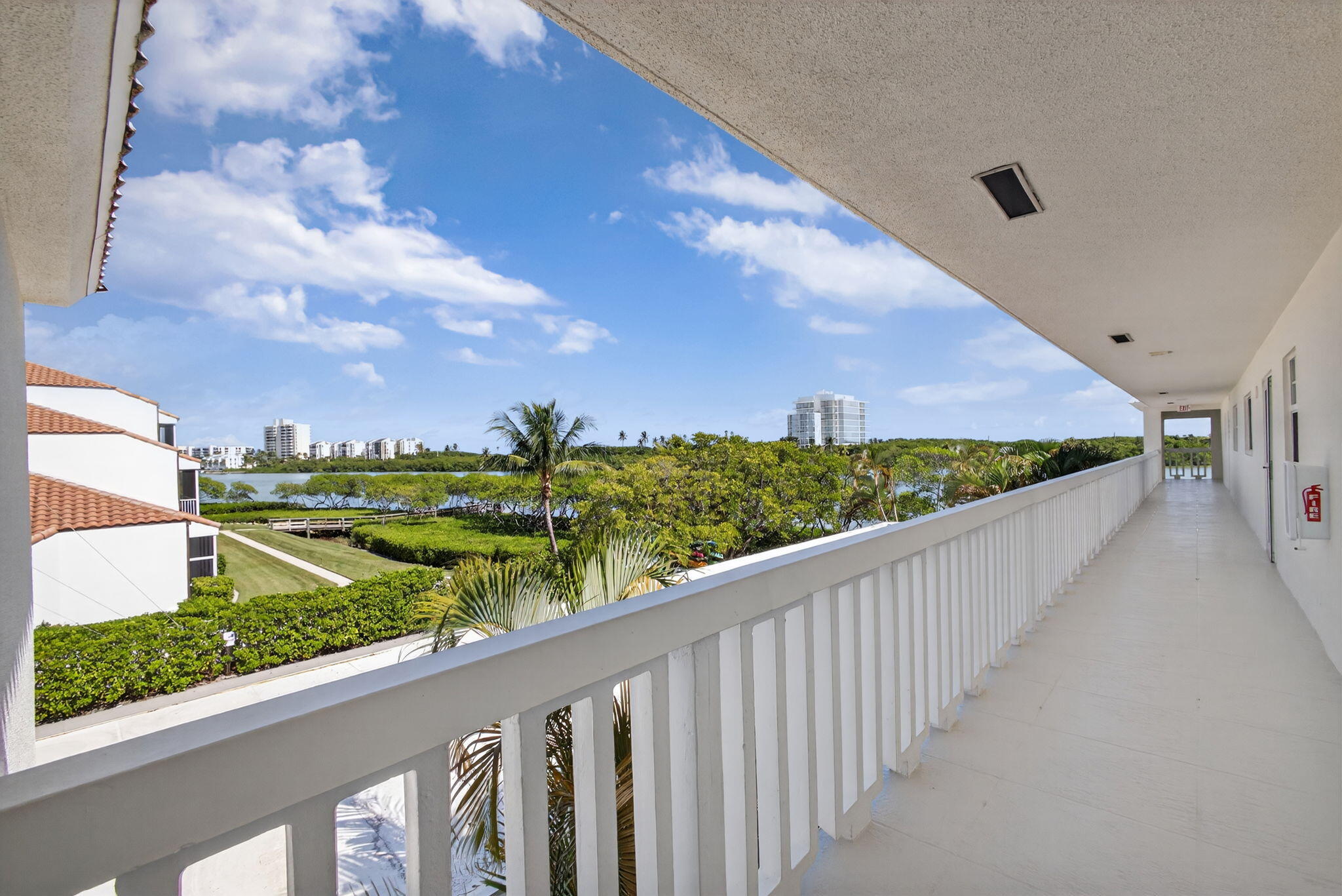 100 Waterway #A304, Tequesta FL 33469