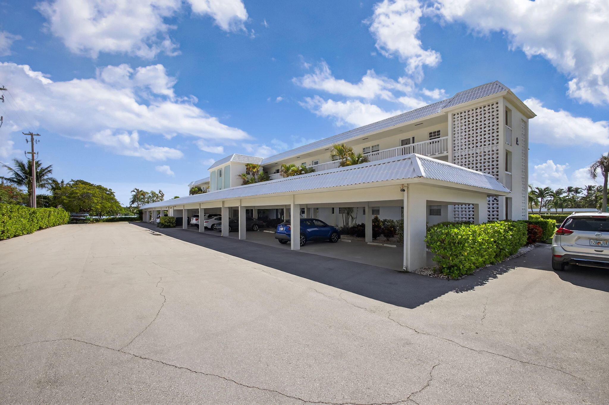 100 Waterway #A304, Tequesta FL 33469