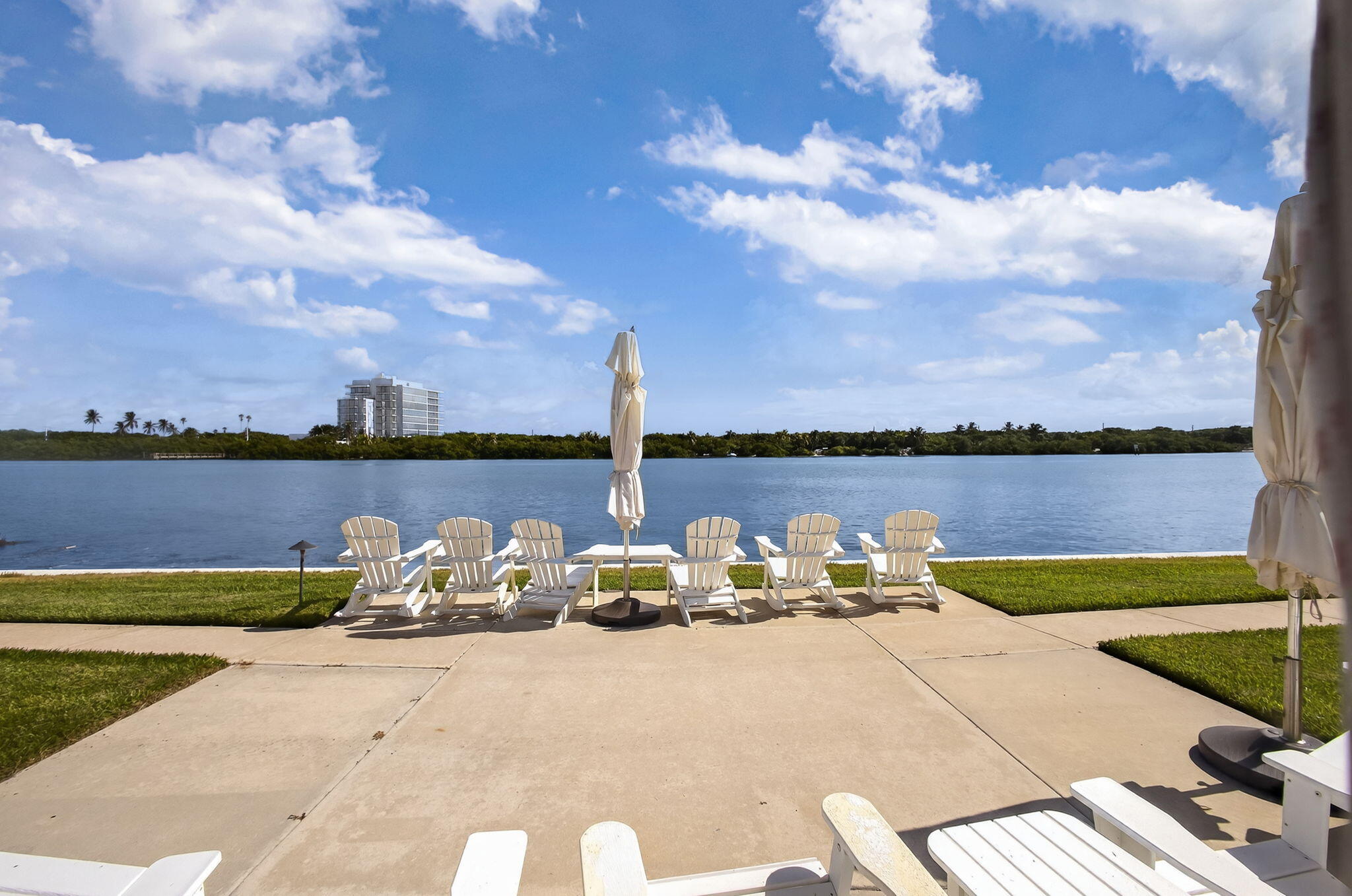 100 Waterway #A304, Tequesta FL 33469