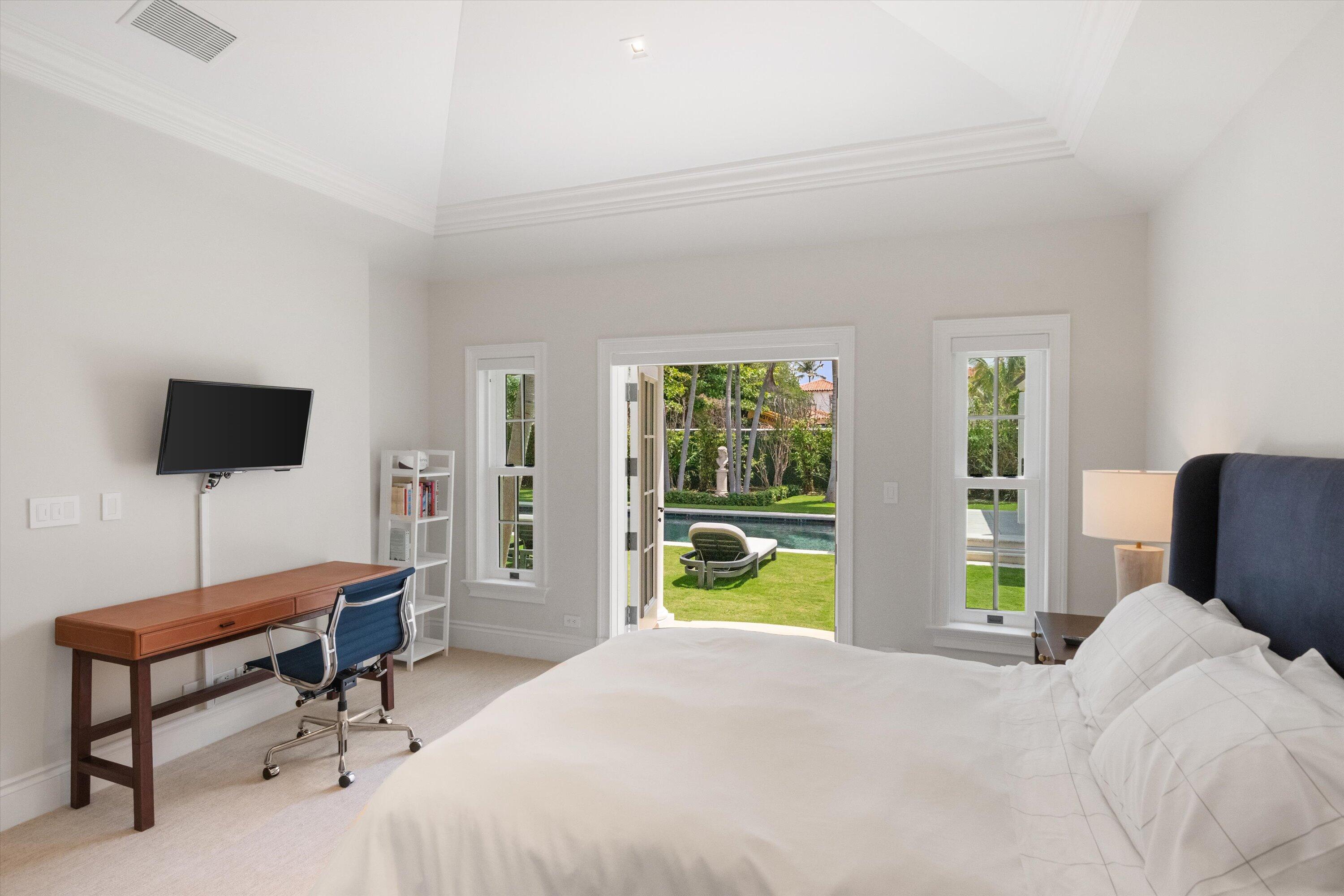 750 S County, Palm Beach FL 33480