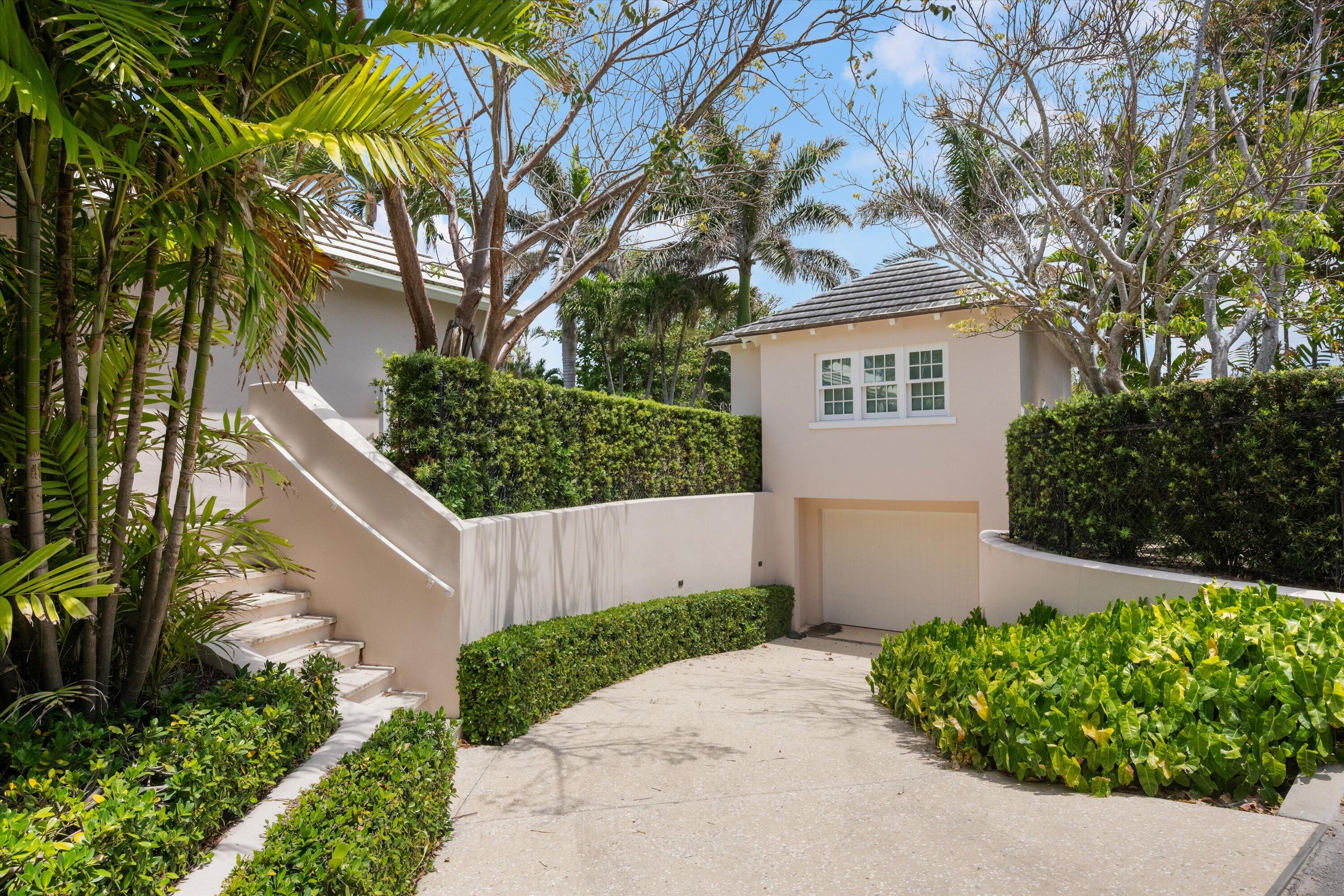 750 S County, Palm Beach FL 33480