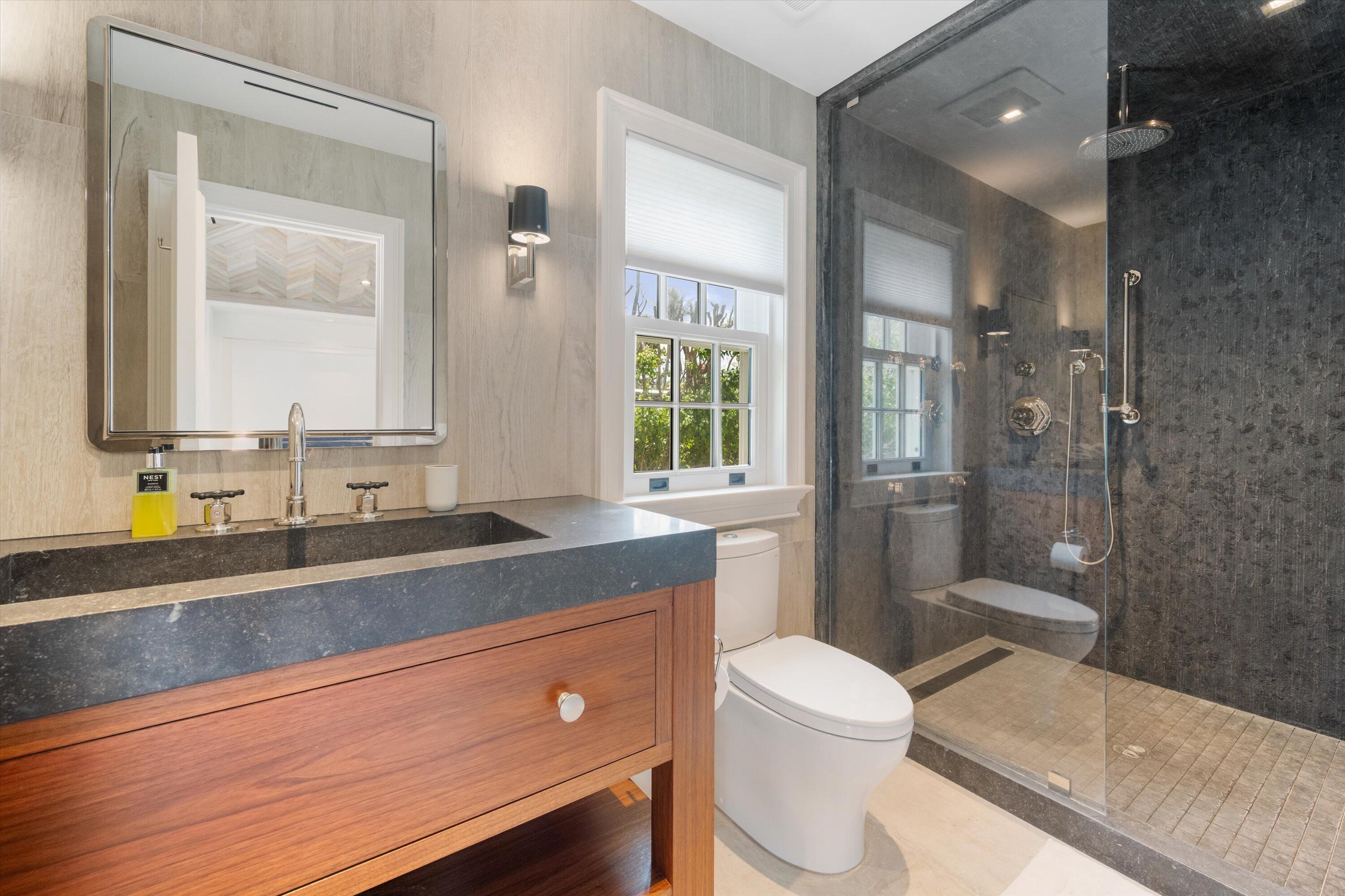 750 S County, Palm Beach FL 33480