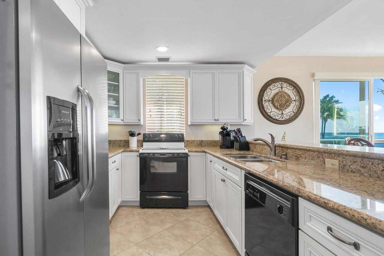 120 Inlet Way #204, Palm Beach Shores FL 33404