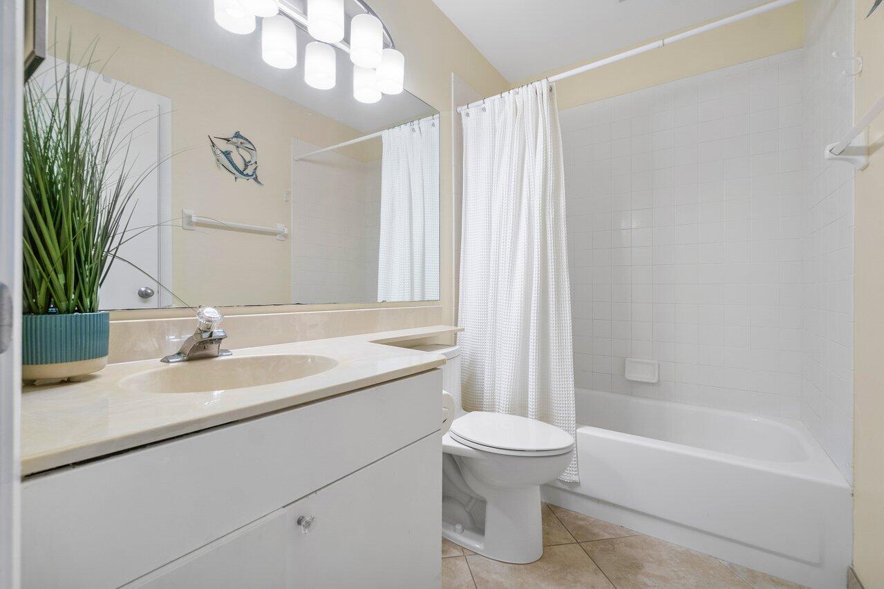 120 Inlet Way #204, Palm Beach Shores FL 33404