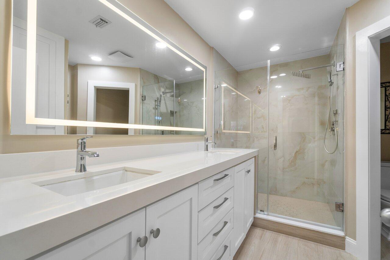 120 Inlet Way #204, Palm Beach Shores FL 33404