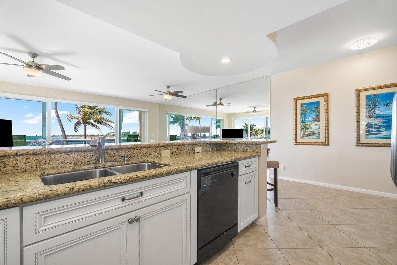120 Inlet Way #204, Palm Beach Shores FL 33404