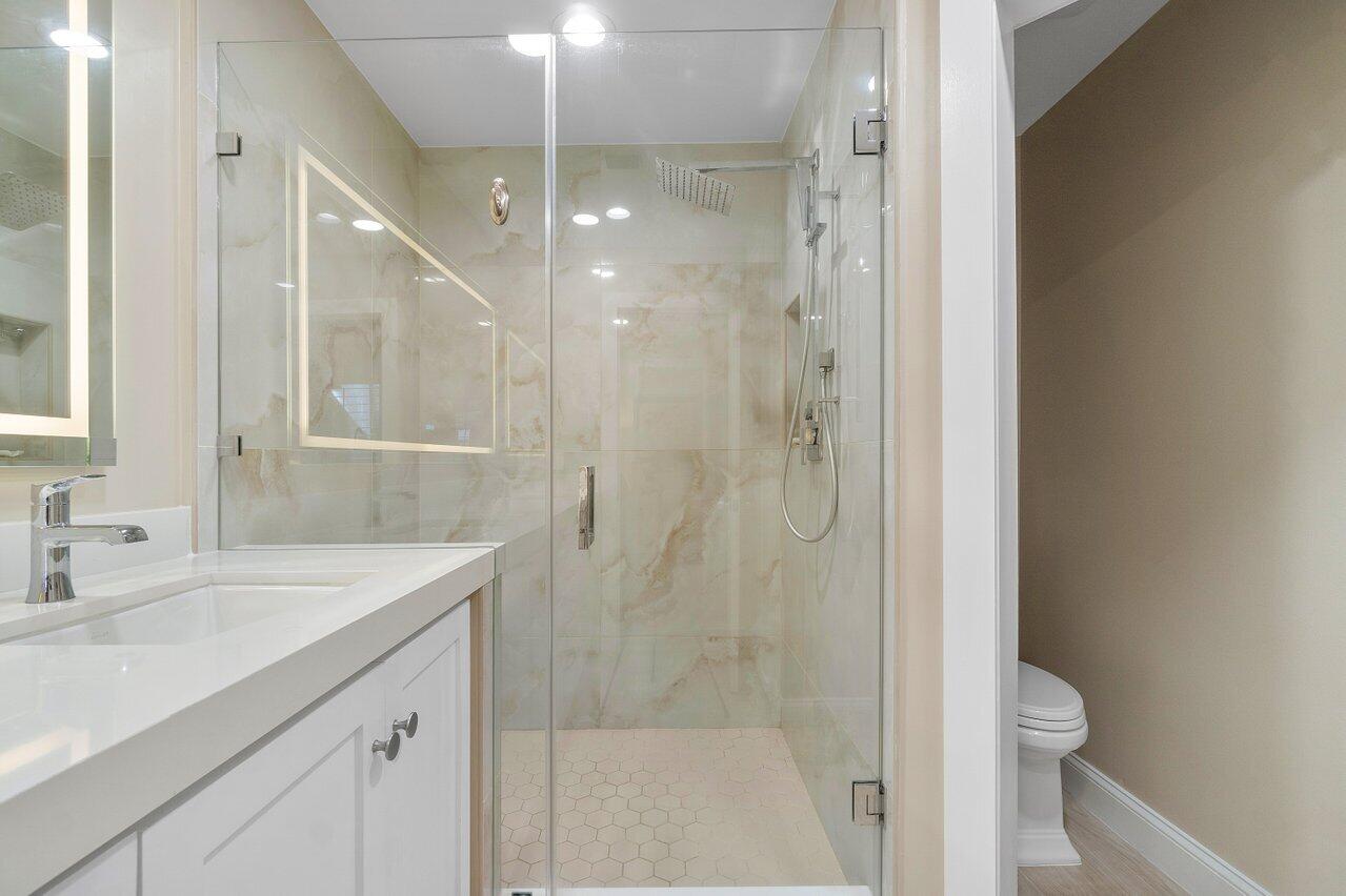 120 Inlet Way #204, Palm Beach Shores FL 33404