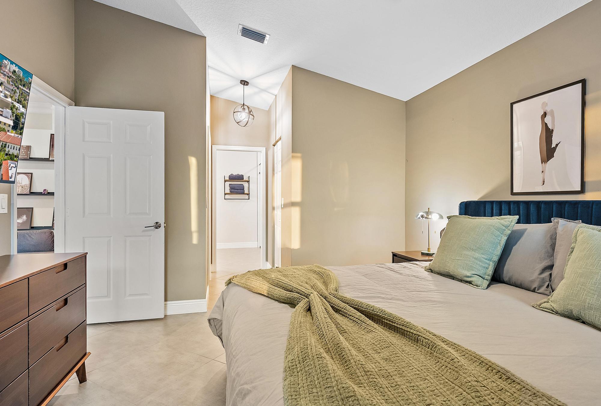 15129 Harriet, Jupiter FL 33458