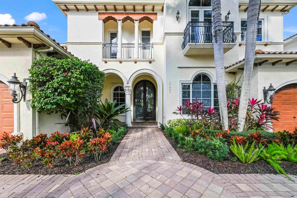 17665 Middlebrook, Boca Raton FL 33496
