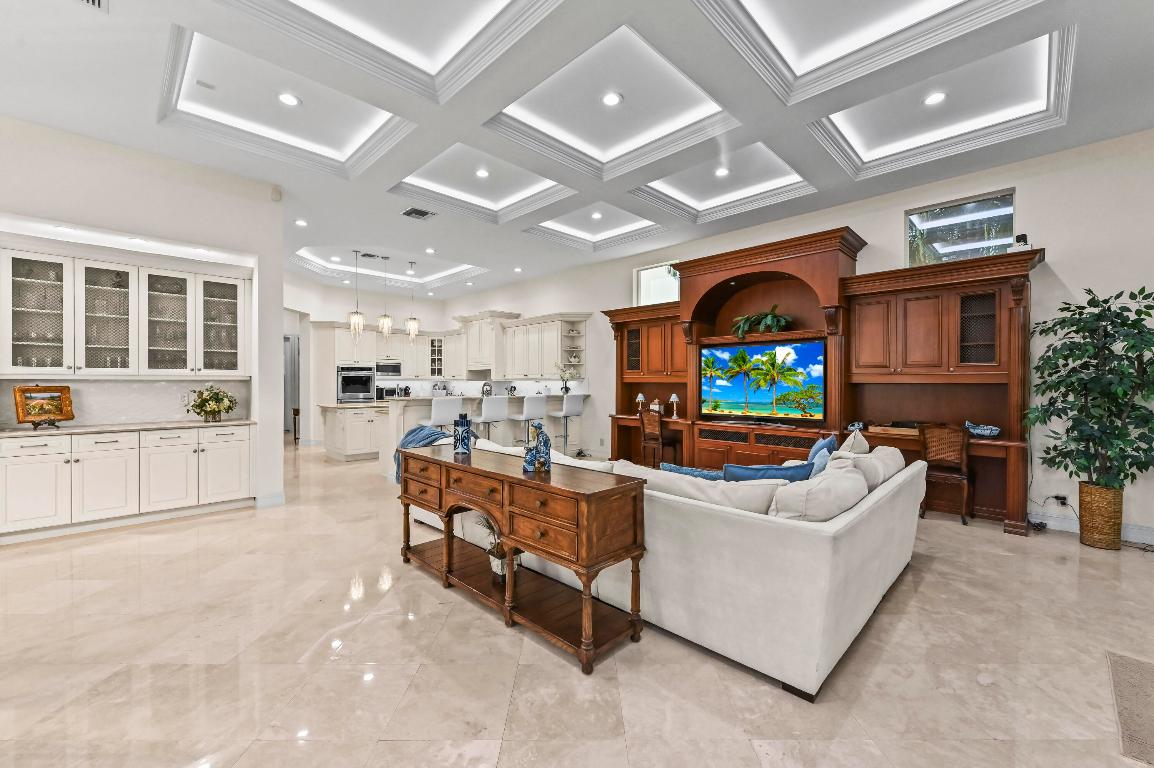 17665 Middlebrook, Boca Raton FL 33496