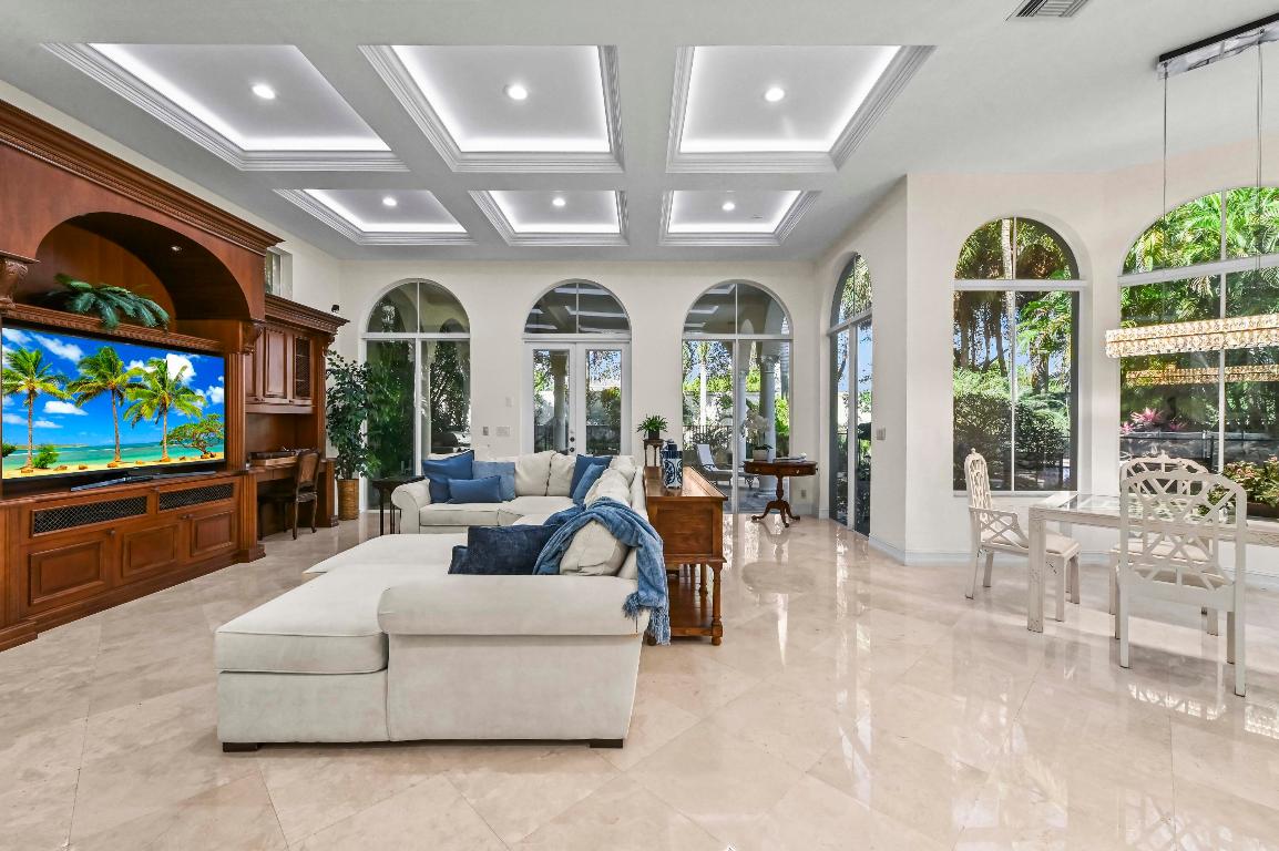 17665 Middlebrook, Boca Raton FL 33496