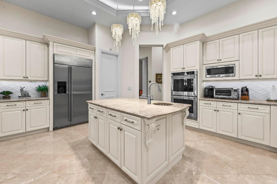 17665 Middlebrook, Boca Raton FL 33496