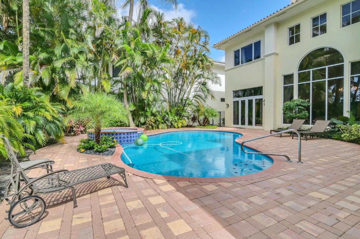 17665 Middlebrook, Boca Raton FL 33496