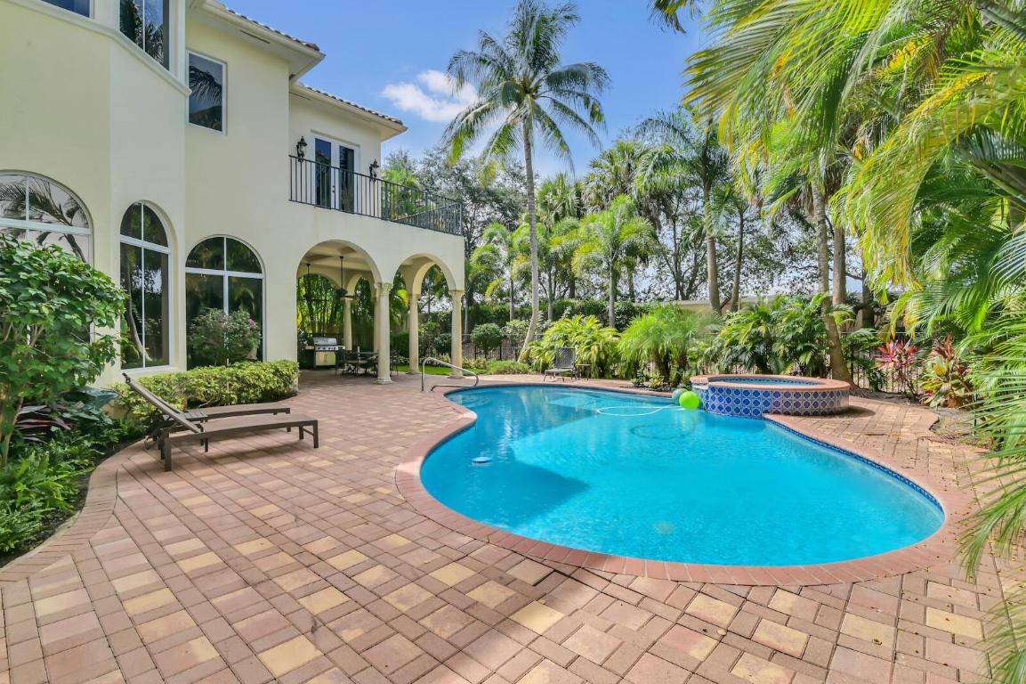17665 Middlebrook, Boca Raton FL 33496